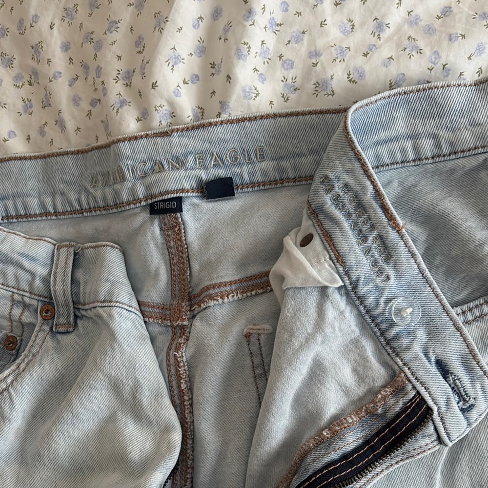 American Eagle Outfitters High Rise Straight Blue Jeans Crossover Style